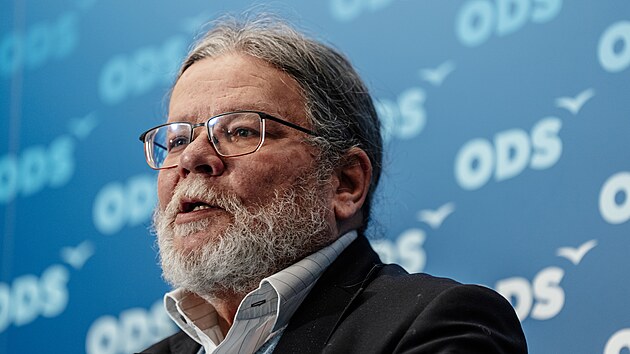 Alexandr Vondra (na sn�mku), Martin Kupka, Veronika Vrecionov� a Ond�ej Krut�lek na tiskov� konferenci ODS p�edstavili kl��ov� priority strany pro p�soben� v Evropsk�m parlamentu. (8. ledna 2026)