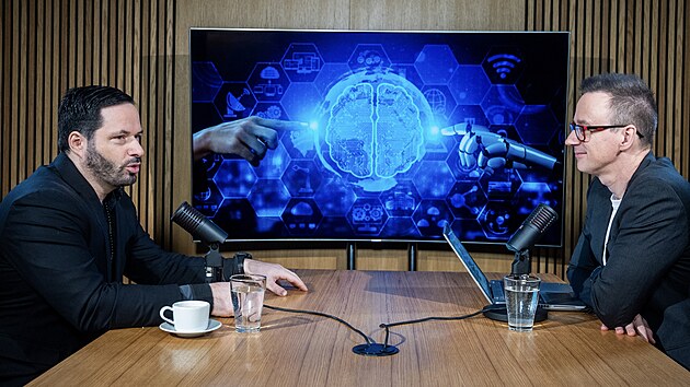 Hostem po�adu Rozst�el je Jan Tyl, v�voj��, analytik a propag�tor AI.