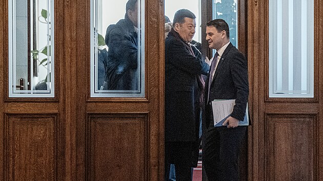 P�edseda Sn�movny Tomio Okamura (SPD) p�ed zased�n�m vl�dy. (5. ledna 2026)