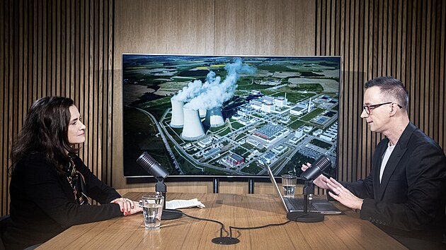 Hostem po�adu Rozst�el je Michaela Chaloupkov�, �lenka p�edstavenstva �EZ.