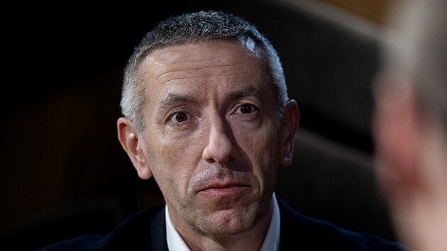 Stanjura zklamal voli�e nepravdiv�mi ��sly. Ekonom p�esto v��� v siln� rok 2026