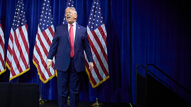 Neslouží našim zájmům, řekl Trump a vyhnal z USA desítky mezinárodních organizací