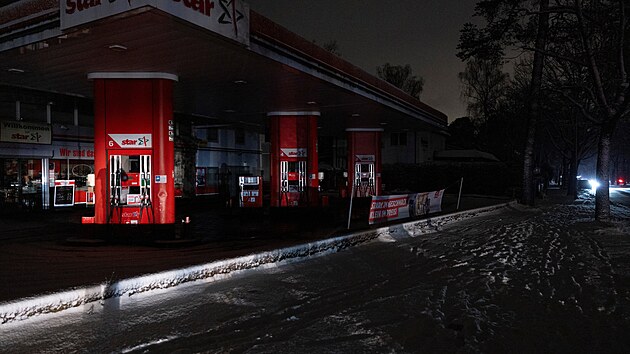 V�padek elekt�iny v jihoz�padn� ��sti Berl�na po po��ru kabel�. Bez proudu z�staly desetitis�ce dom�cnost�. (3. ledna 2026)