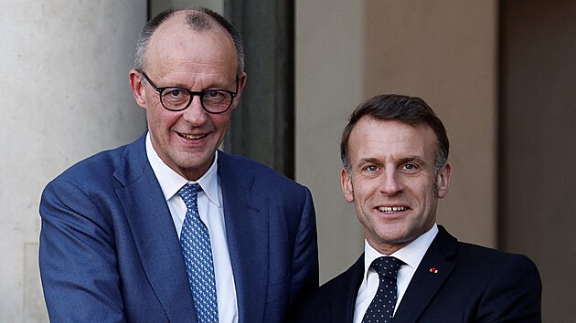N�meck� kancl�� Friedrich Merz a francouzsk� 
prezident Emmanuel Macron na setk�n� v Pa��i. (6. ledna 2026)