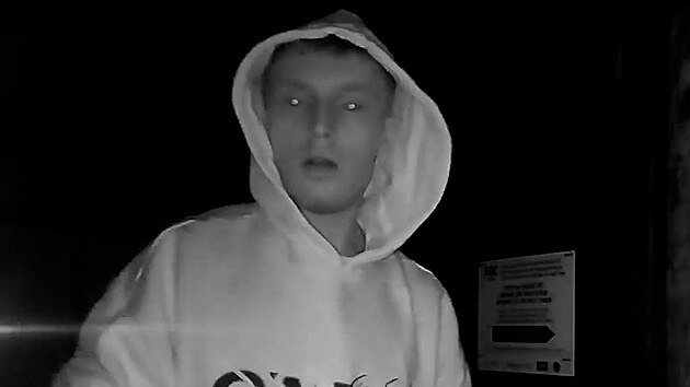 Policie marn� p�tr� po sprejerovi, kter� si vybral jako svou �n�st�nku� Vlkovu v� ve Znojm�.