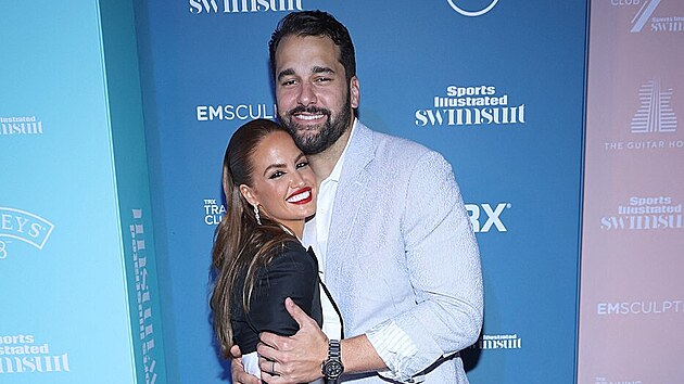 Haley a Matt Kalilovi (2021)