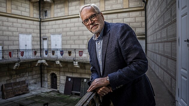 Pr�vodcem dokument�rn� s�rie o �esk� �lecht� s n�zvem Modr� krev je Franti�ek Kinsk�. (2026)