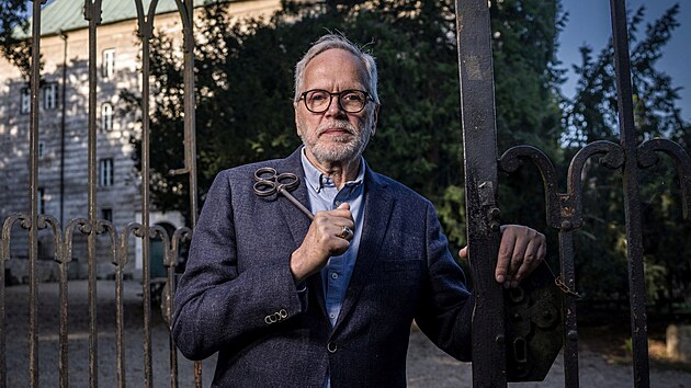 Pr�vodcem dokument�rn� s�rie o �esk� �lecht� s n�zvem Modr� krev je Franti�ek Kinsk�. (2026)