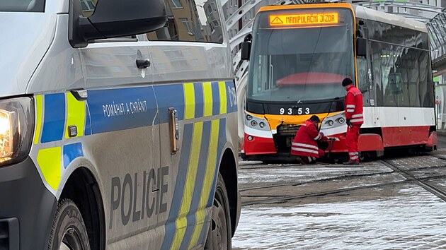 V Praze se srazily tramvaje. Tra� na Barrandov stojí