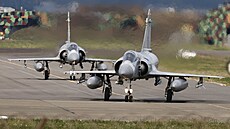 Letouny Mirage 2000 tchajwanského letectva b�hem manévr� �ínské lidové...