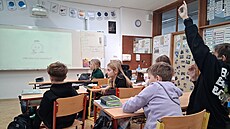 Znalosti o sv�t� pen�z se d�tem v �ivot� budou hodit. P�esto si �áci �lapanické...