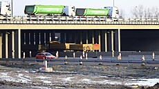 Nové uspo�ádání dopravy za�alo platit v pond�lí ráno na D1 a D2 v Brn�. Kv�li...