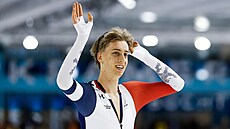 Rychlobrusla� Metod�j Jílek po závod� na 10 000 metr� v rámci Sv�tového poháru...