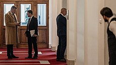 Petr Macinka a Filip Turek (vlevo) p�ed zasedáním vlády. (5. ledna 2026)