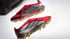 Nový Predator 26 v �erveno-bílé edici �Unlocked� sází na návrat ke ko�en�m,...