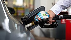 Nafta HVO �(Hydrotreated Vegetable Oil) se vyrábí procesem hydrogenace zejména...