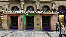 Playground, který v roce 2024 nahradil Hamleys, se p�esn� po dvou letech...