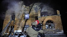 D�m zasa�ený ruským dronovým útokem. (9. ledna 2026)