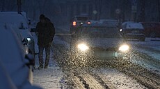 Sníh dorazil i do �eské metropole. V Praze sn�í od brzkého rána. (9. ledna...