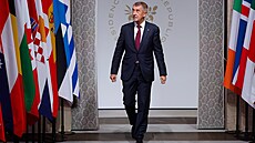 Premiér Andrej Babi� se zú�astnil jednání lídr� takzvané koalice ochotných,...