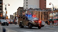 Obrn�ný v�z p�evá�í venezuelského vládce Nicoláse Madura k soudu v New Yorku....