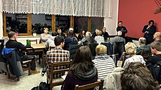 Mimo�ádné zastupitelstvo Horní Stropnice se konalo v pond�lí ve�er v klubovn�...