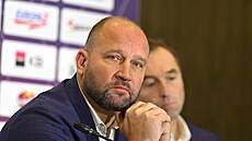 Mana�er hokejové reprezentace Ji�í �légr na tiskové konferenci �eského hokeje k...