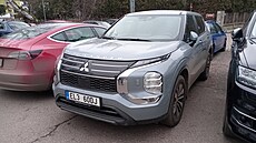 Poznáte auto podle sv�tla?