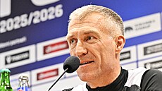 Plze�ský trenér Martin Hyský na tiskové konferenci p�ed startem zimní p�ípravy...