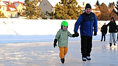 Ledový ovál ve ��á�e nad Sázavou vytvo�ili po dlouhých osmi letech. Denn� ho...