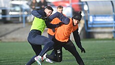 Vlevo ústecký úto�ník David �erný.