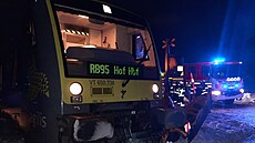 Na vlakovém p�ejezdu v Tr�nici zapadl sypa�. (3. ledna 2026)