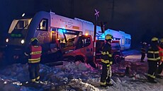 V Chebu se na �elezni�ním p�ejezdu srazil vlak se sypa�em. (3. ledna 2026)