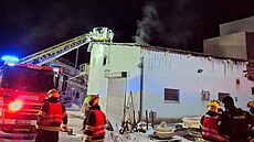 Hasi�e p�i likvidaci no�ního po�áru elektrorozvodny v Krásnu na Sokolovsku...