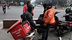 Kurý�i v Novém Dillí stávkují. (31. prosince 2025)