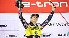 Francouzský slalomá� Clément Noël na stupních vít�z�.