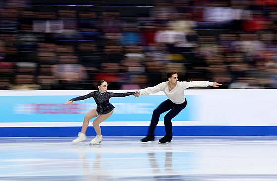 Anna Valesiová a Martin Bida� b�hem krátkého programu na ME v Sheffieldu.
