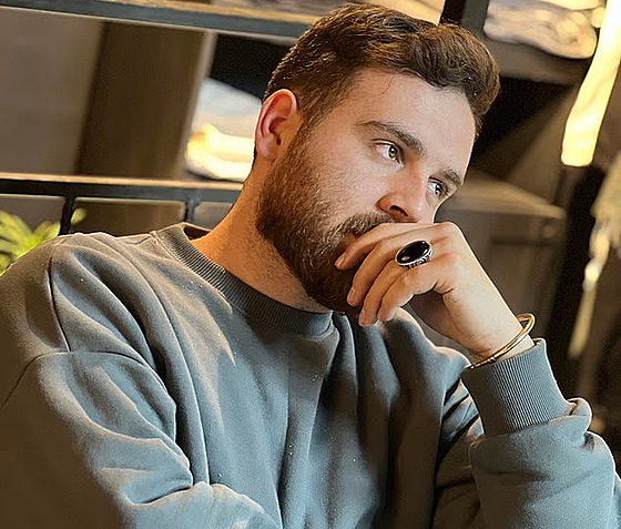 �estadvacetiletý Íránec Erfán Soltání na archivní fotografii (nedatováno)