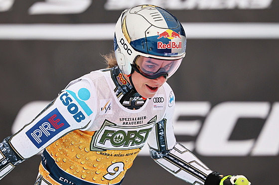 Ester Ledecká b�hem sjezdu v Tarvisiu