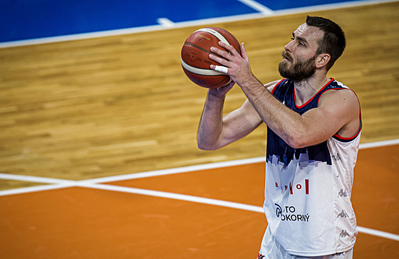 David Jelínek z Brna p�i trestném hodu