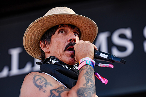 Anthony Kiedis z Red Hot Chili Peppers na snímku z 2. kv�tna 2025