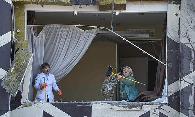 Jedna z nejkrutějších zim války. Ukrajinci se mění v národ bezdomovců