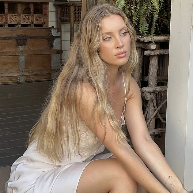 Tělo bohyně a miliony fanoušků. Seznamte se s kráskou Daisy Keechovou