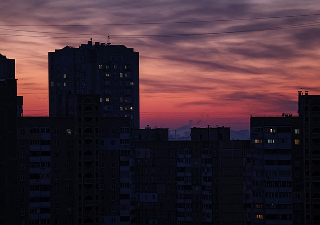 Rusové hlásí dobytí obce na Donbasu. Cílený teror, míní o útocích Zelenskyj