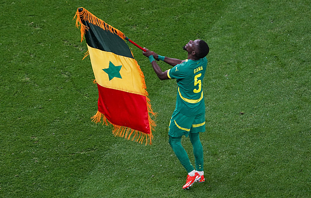 Šílené africké finále. Senegalci opustili hřiště kvůli sudímu, nakonec slaví titul