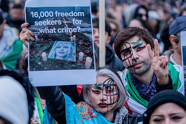 USA vyzvaly své občany, aby okamžitě opustili Írán