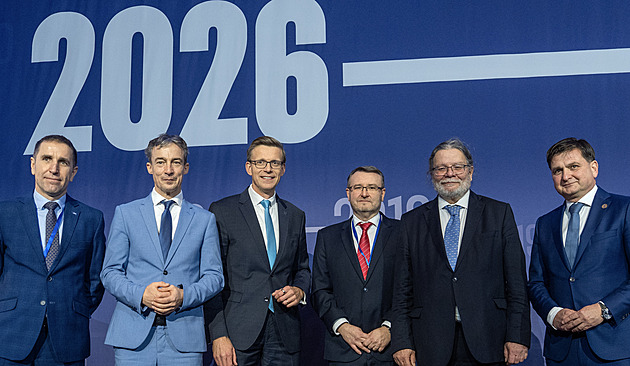 Jak se zbrojí na bitvu o Prahu. Zasáhne do klání tradičních rivalů nový silný hráč?