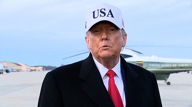 Trump bez limitů tlačí do kouta ochromenou Evropu. Není už příliš pozdě?