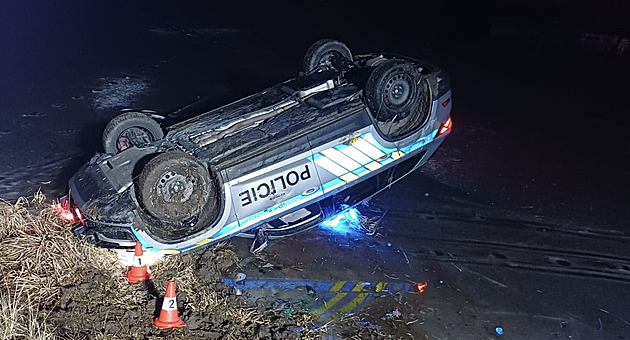 Zemřela jedna z dívek, které se topily ve Vltavě. Druhá je ve vážném stavu