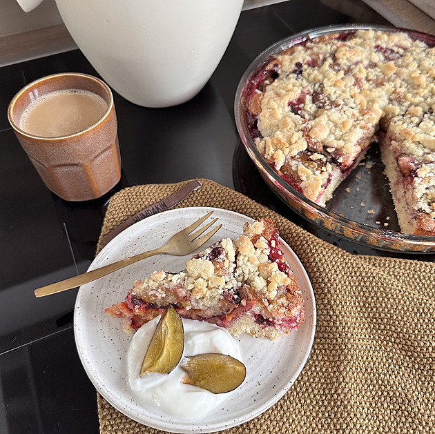 Litý koláč se sezónním ovocem podle Zuzany Pudilové